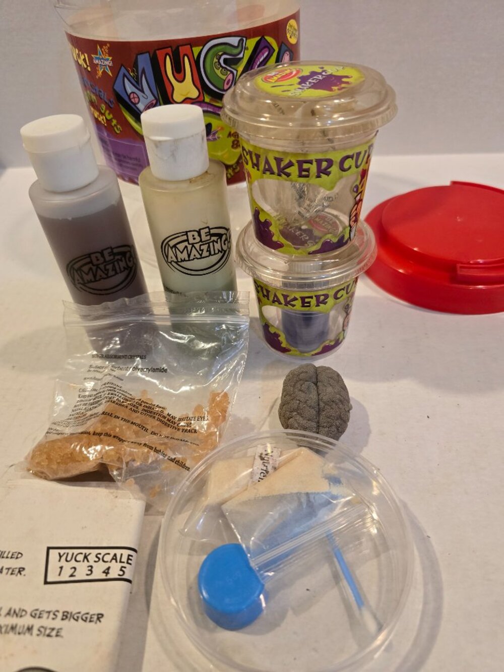 Science Kit Interactive Yuck Stem-focused Educational Chemistry Kit Item # 3845